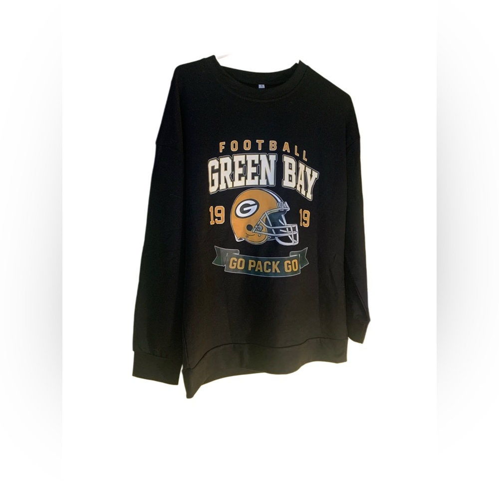 Green Bay Packers long sleeve T-shirt size small
NWOT